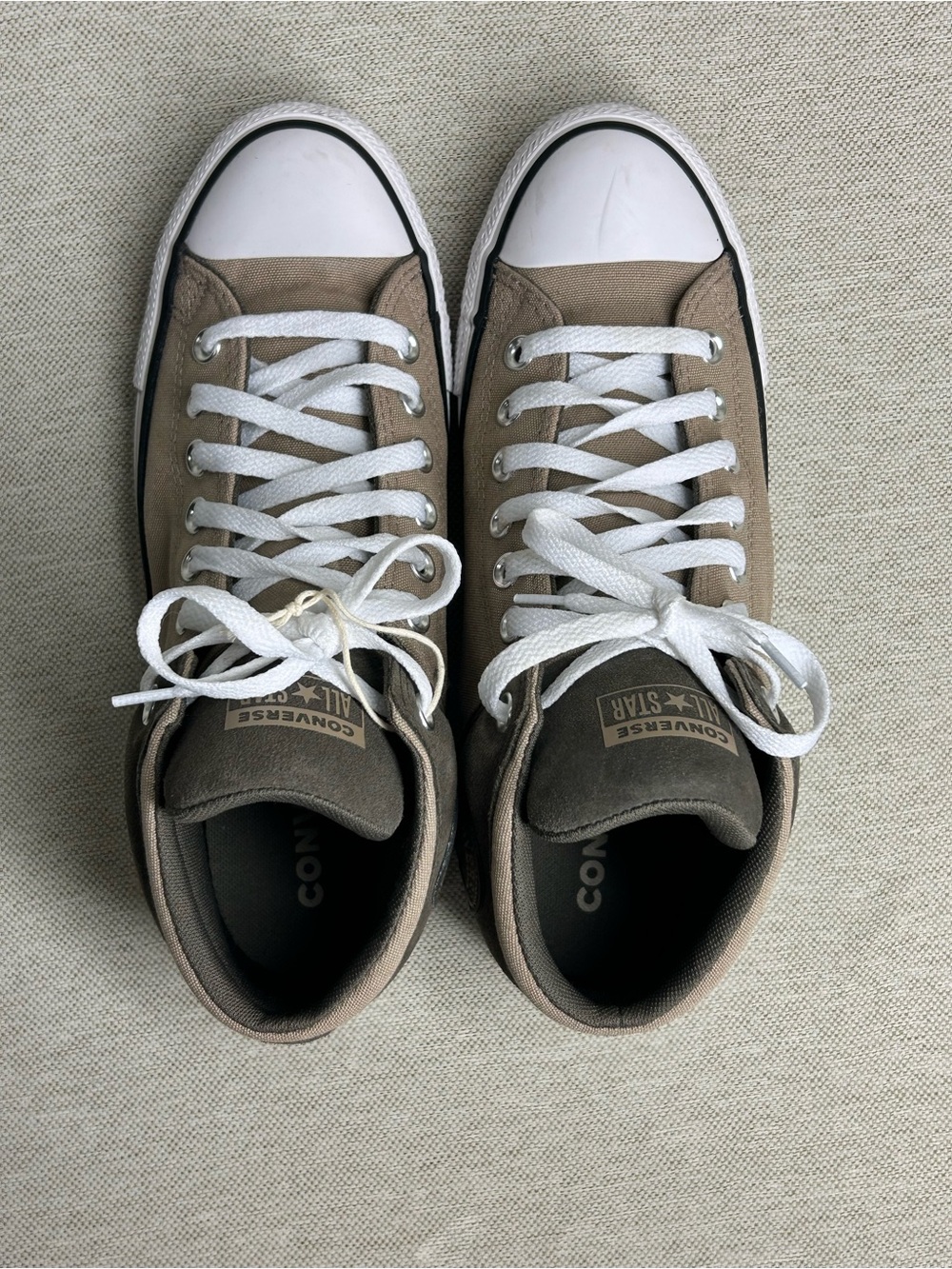 Converse Low Top Sneaker in Taupe and White